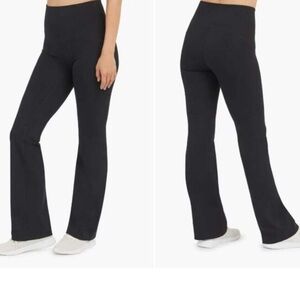 SPANX “Booty Boost Flare” Pant In Black Size Small Style 50243 Like New!